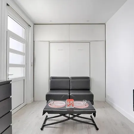 Fantin Latour Cosy Studio 2p Seine & Eiffel Tower *
